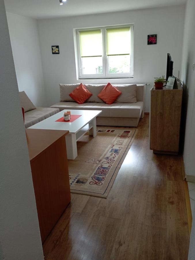 Apartment U&o *